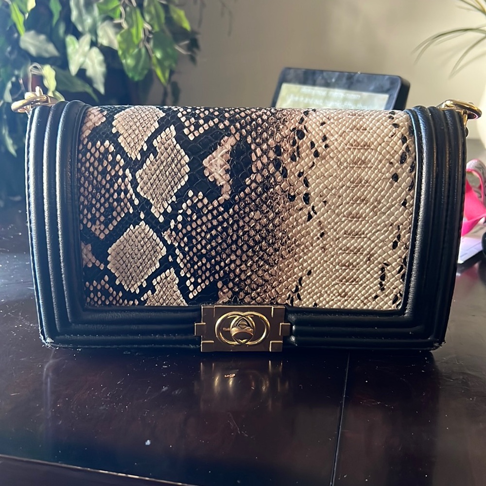 Snake 🐍 print purse